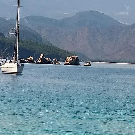 Mutaf Σαλέ *